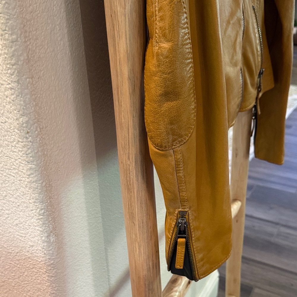 fp Christy sunrise golden tan stars lamb leather Jacket XS regular fit. NWT - Picture 6 of 17